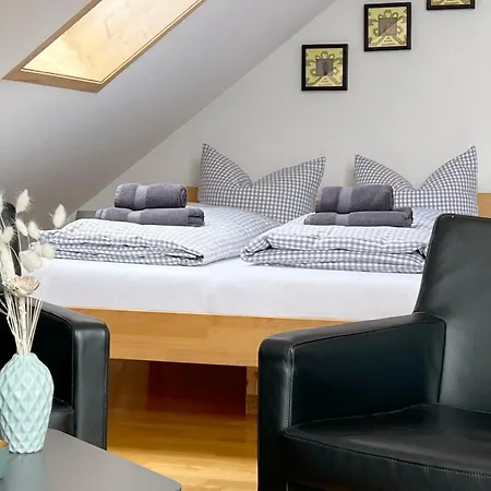 Mit Dachterrasse & Sauna *