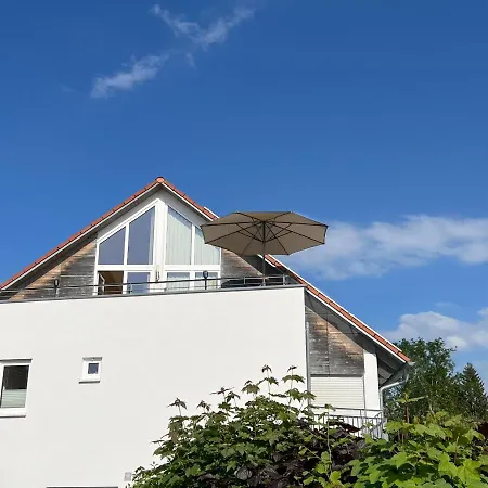 Mit Dachterrasse & Sauna Homestay *